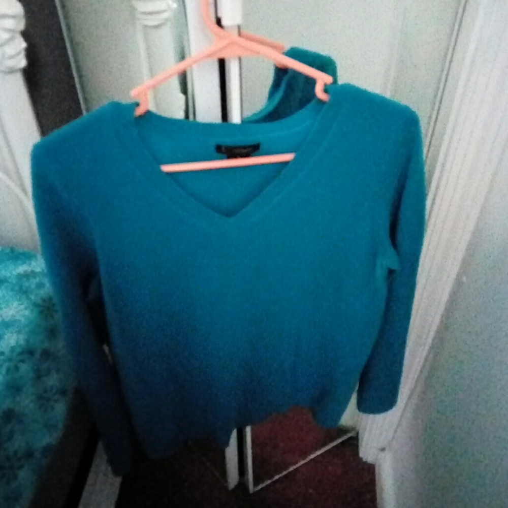 Cashmere sweater
